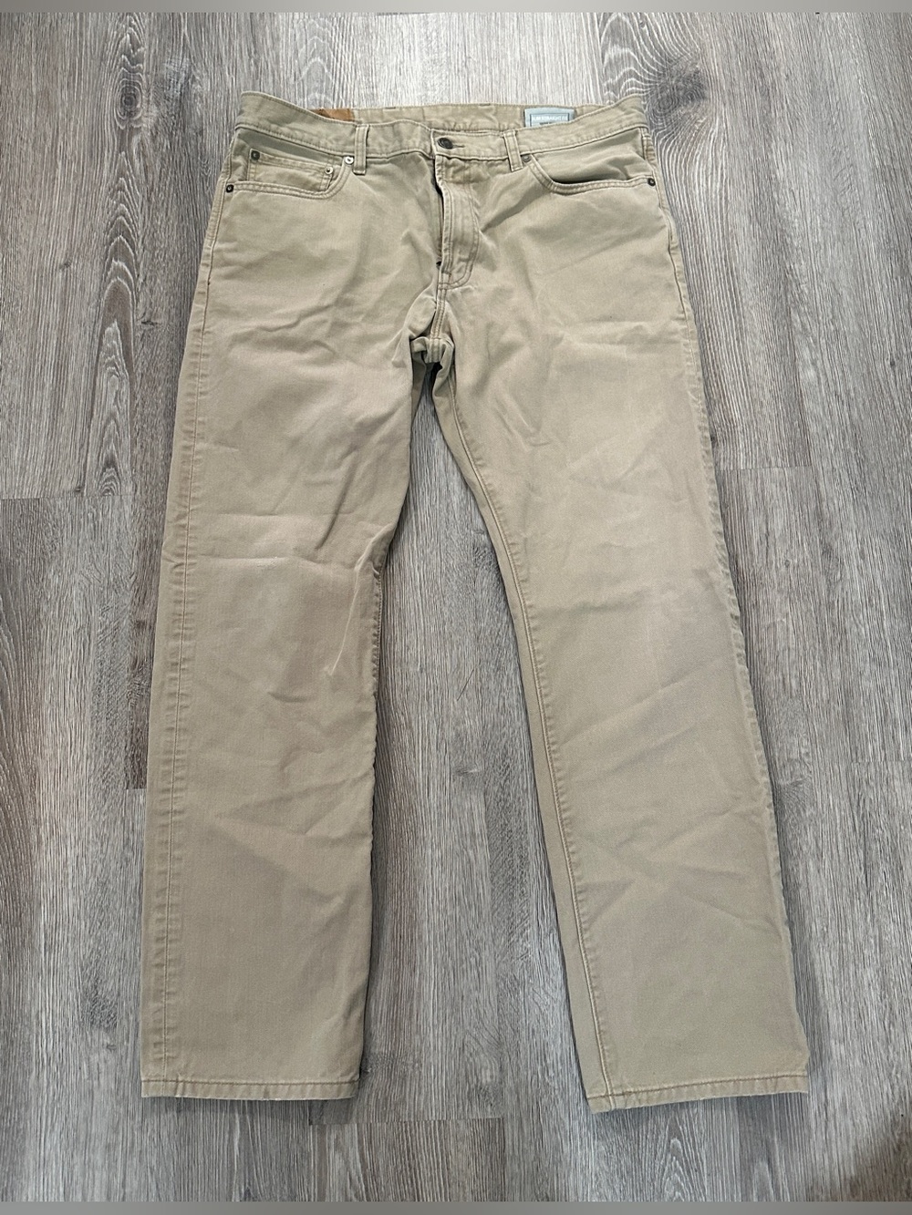 Gap Men's Casual Slim Straight-Leg Khaki Jean 36X32